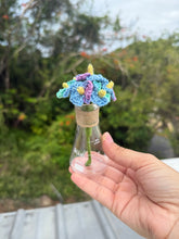 Load image into Gallery viewer, Matraz Mini Flowers
