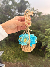 Load image into Gallery viewer, Floral Mini Basket
