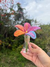 Load image into Gallery viewer, Matraz Flower
