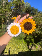 Load image into Gallery viewer, Hanging flower
